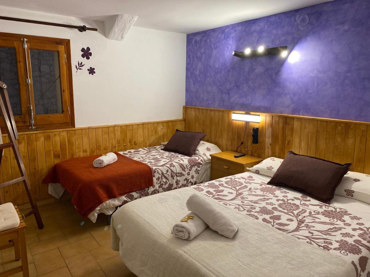 Hostal La Cuineta De Cal Triuet Gósol Esterno foto