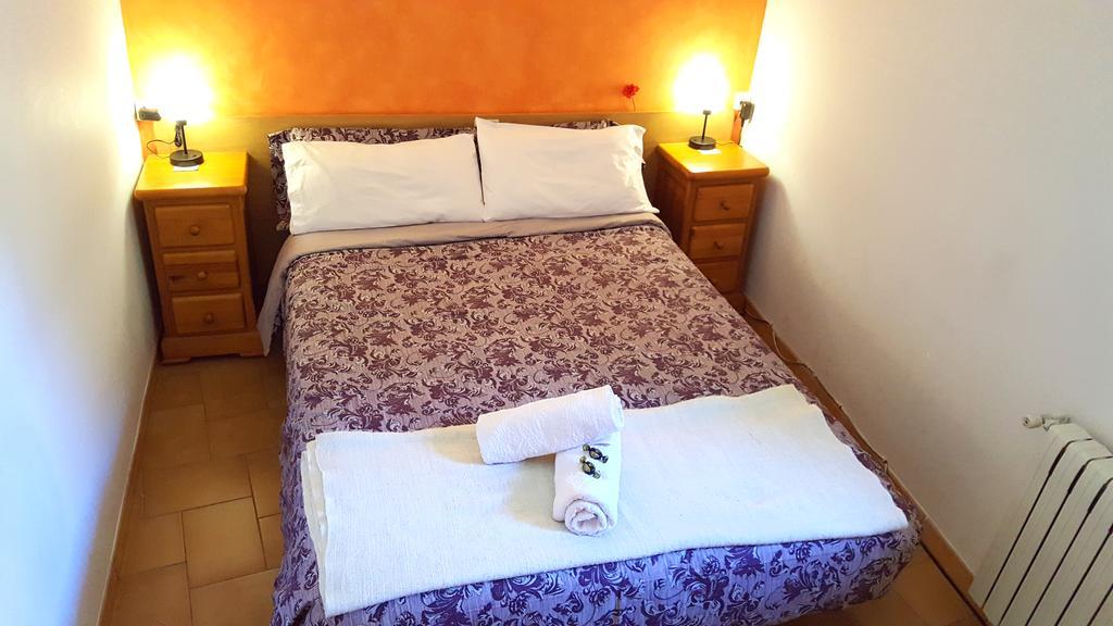 Hostal La Cuineta De Cal Triuet Gósol Esterno foto