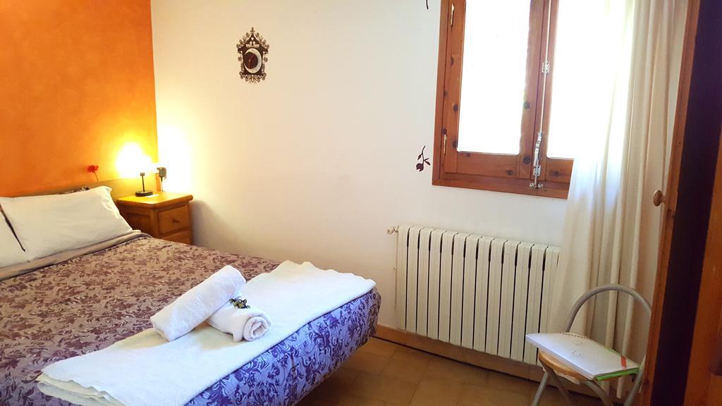 Hostal La Cuineta De Cal Triuet Gósol Esterno foto