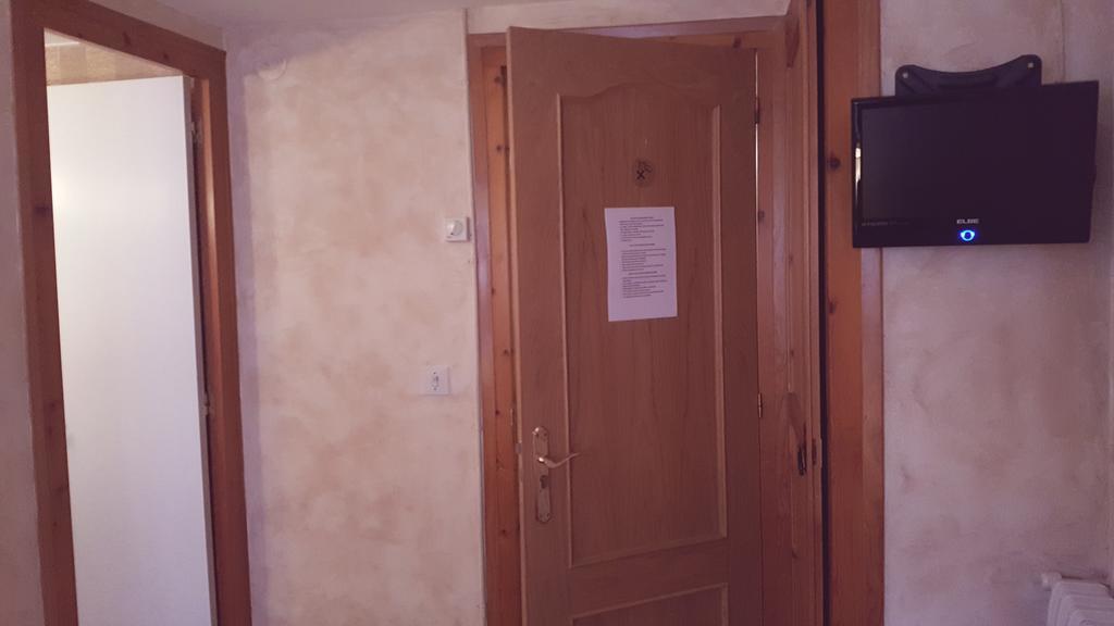 Hostal La Cuineta De Cal Triuet Gósol Esterno foto