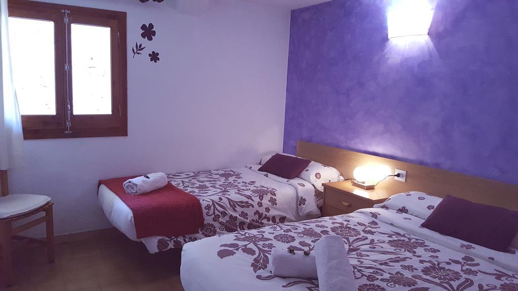 Hostal La Cuineta De Cal Triuet Gósol Esterno foto