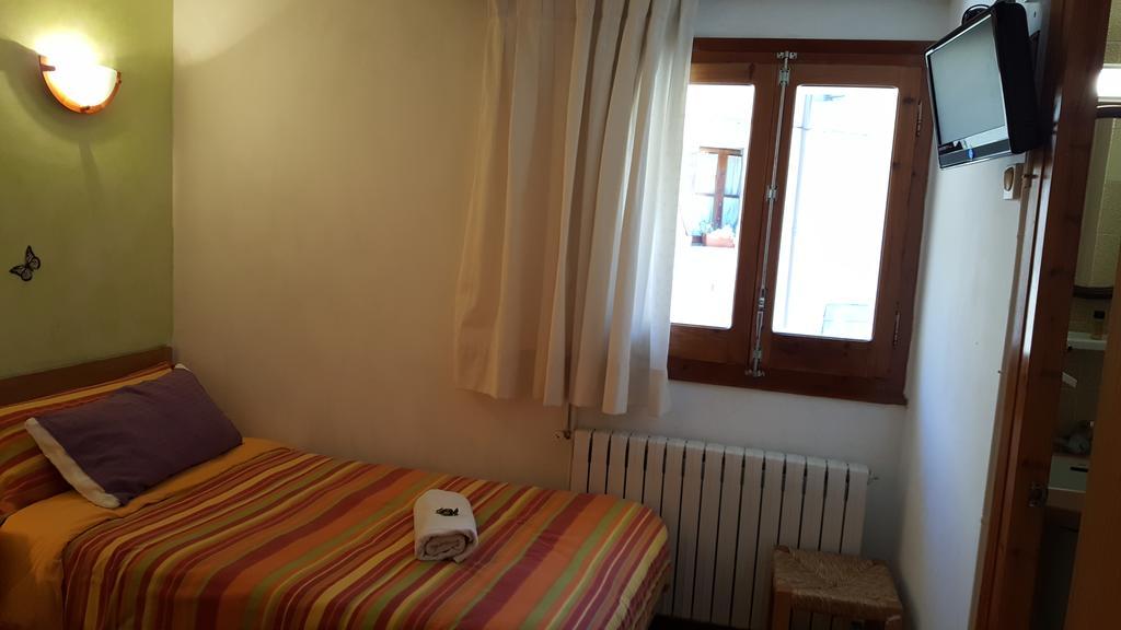 Hostal La Cuineta De Cal Triuet Gósol Esterno foto